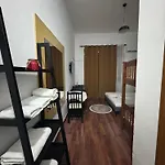 Julia * Vlorë